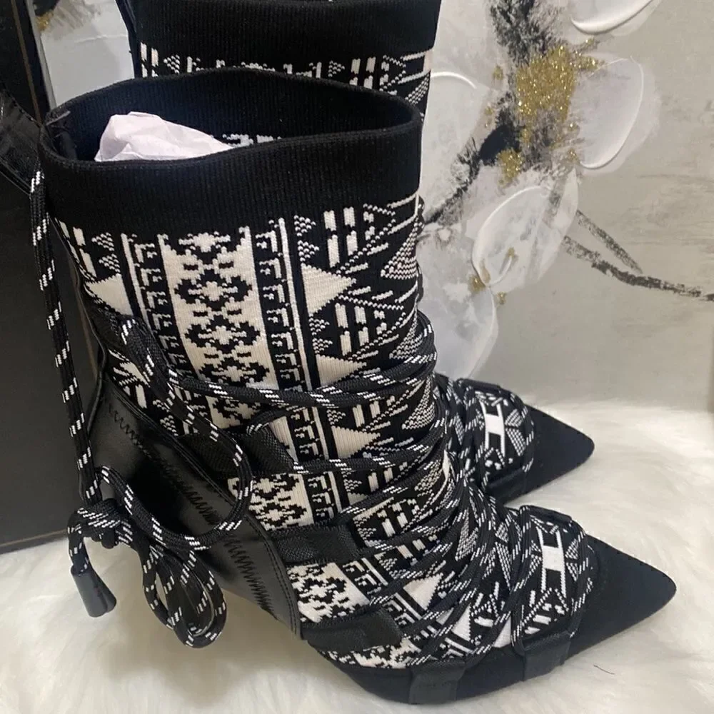 Stiletto Bootie Size 7.5 - Color- Black- White